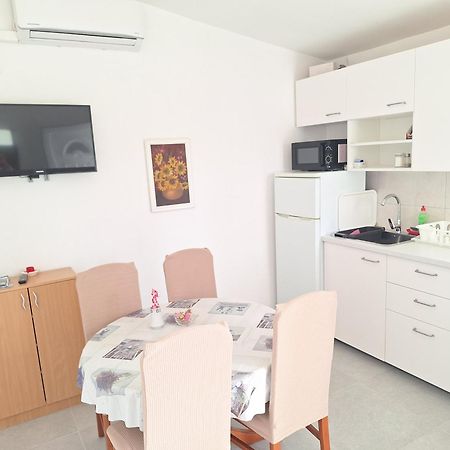 Sunny Bi-Pi Apartment Pag Town Eksteriør bilde